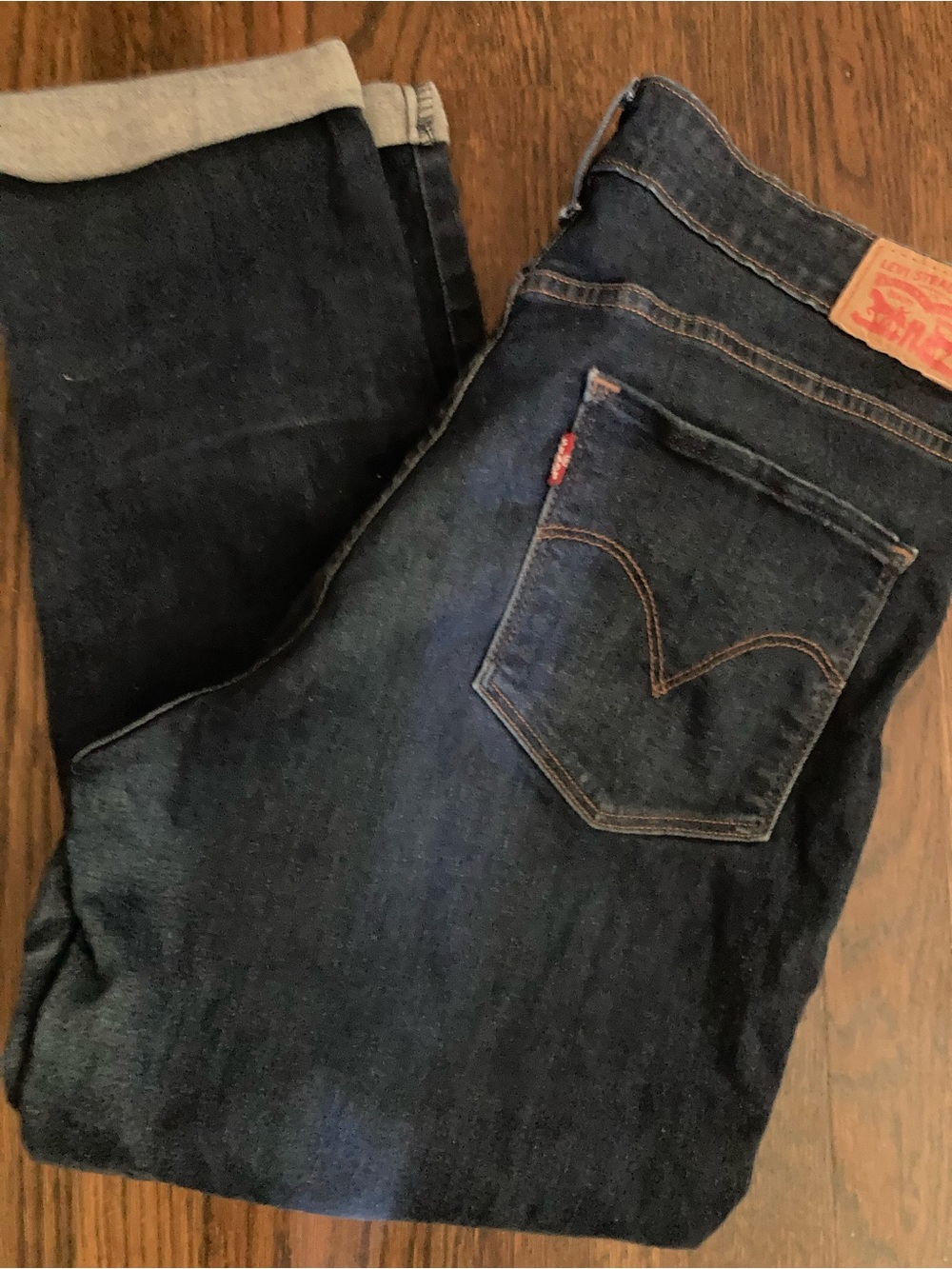Levi's Women's Dark 32 Indigo mid-rise skinny jeans